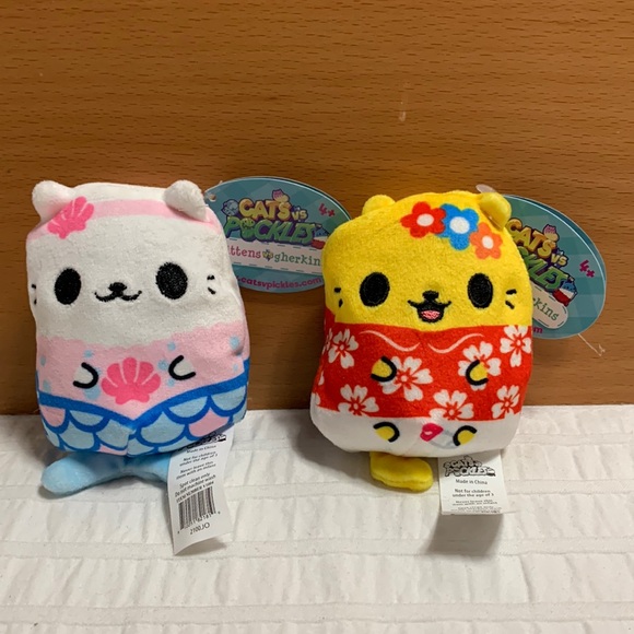 Cats vs Pickles Kittens vs Gherkins Pair - Picture 1 of 7